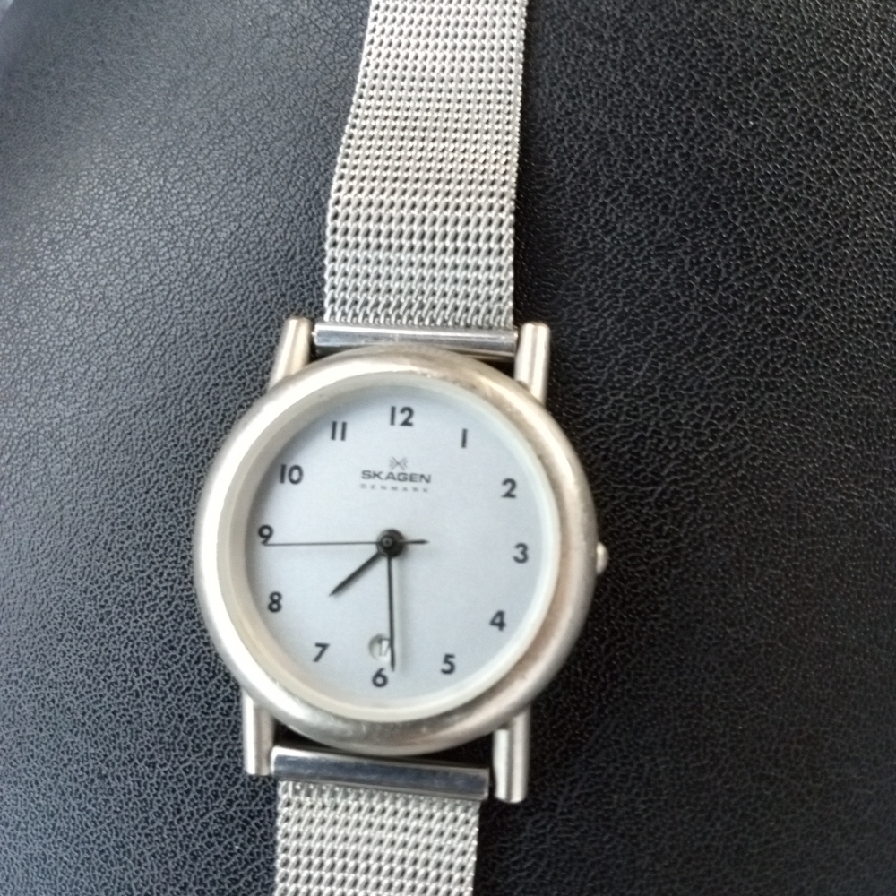 Skagen Women's watch. 4S55WClassy, simple and elegant.